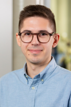 Henning Anstötz